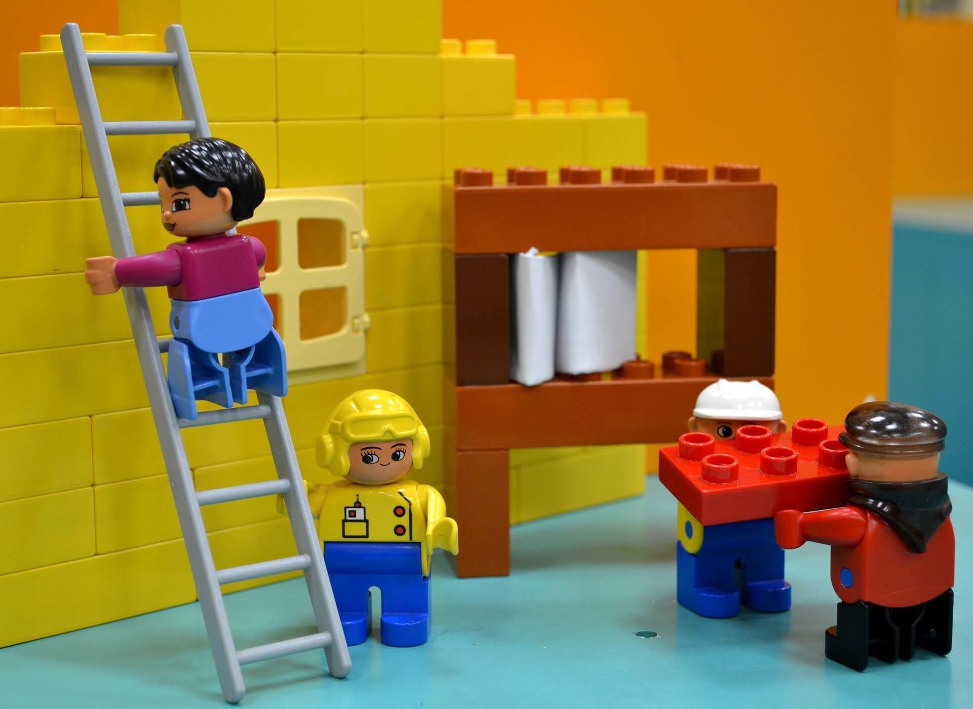 Construire avec des blocs LEGO de chanvre