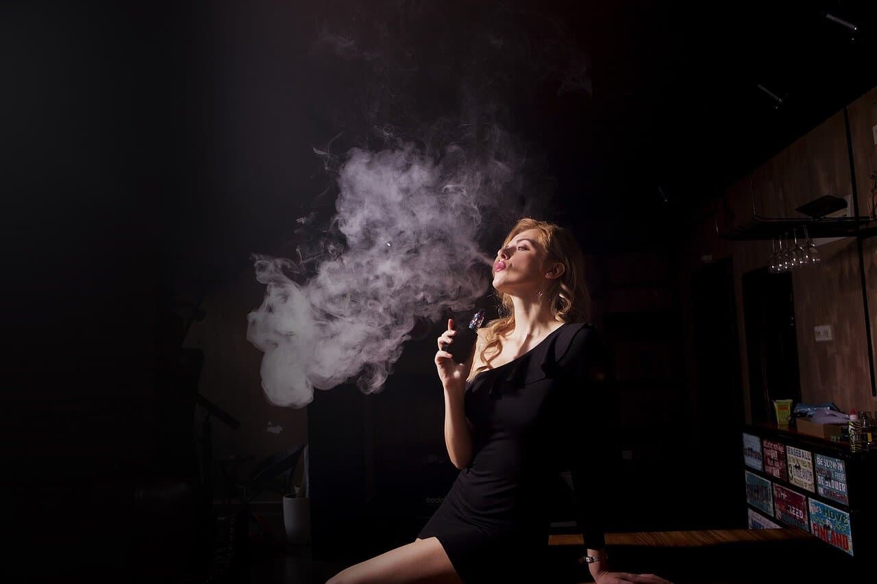 Le vapotage, une pratique controversée